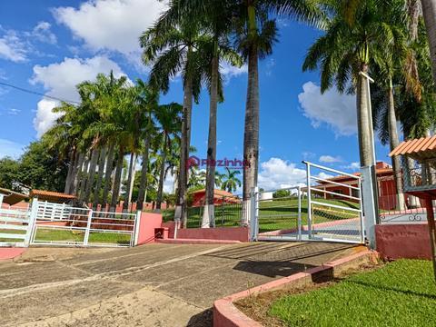 Chácara à venda em Limeira, Bairro dos Pires, com estrutura de mini fazenda, com 10.000 m².