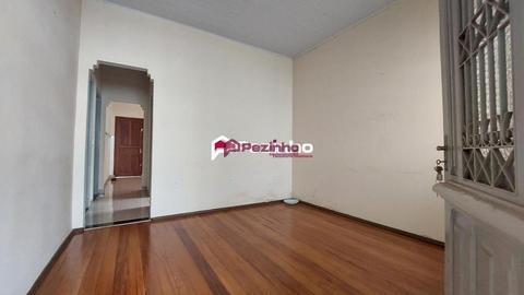 Casa à venda em Limeira-SP, na Boa Vista, com 2 casas em um terreno.