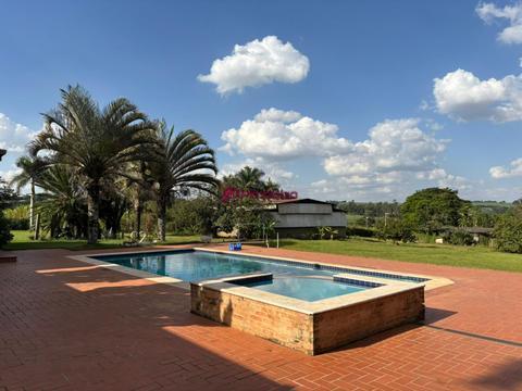 Chácara à venda em Limeira, Ferrão, com 3 quartos, com 26000 m²