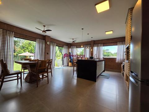 Chácara à venda em Limeira, Bairro dos Pires, com 2 quartos, com 1000 m², Condomínio Martins